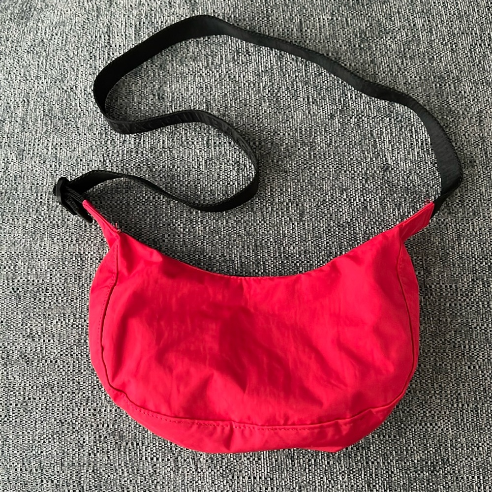 BAGGU Small Nylon Crescent Bag (Candy Apple) - OLDER VERSION